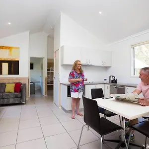 Hotel Kirra Tourist Park, Coolangatta