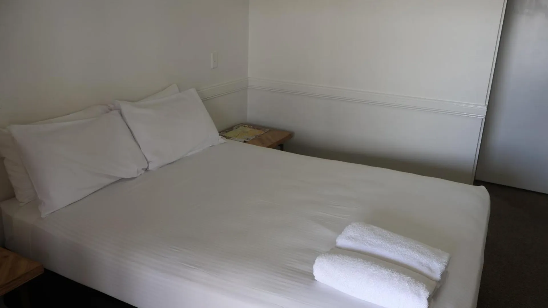 ***  Park Avenue Hotel Motel Rockhampton Australia